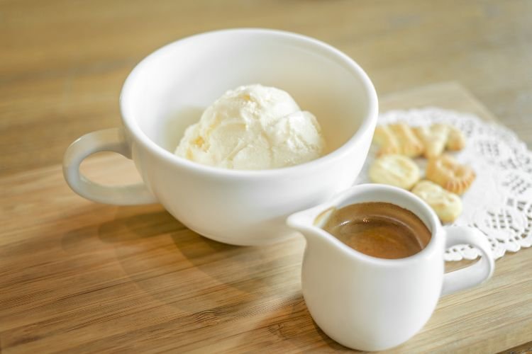 How to make slow cooker vanilla ‘ice cream’